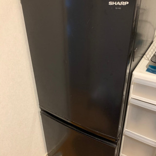 冷蔵庫　SHARP 137L 黒　2011年製