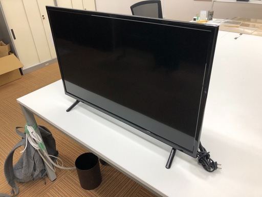 2017年製　32型テレビ