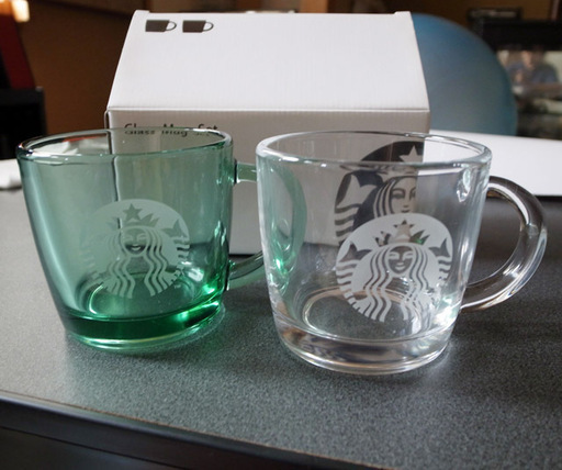 スターバックスコーヒー　グラスマグカップ　新品未使用☆
