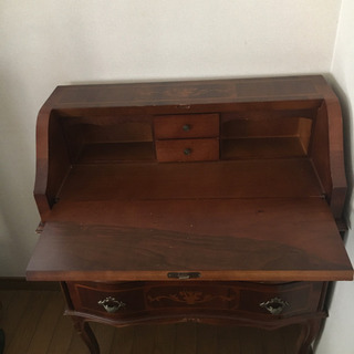 アンティーク風ビューロー❣️】イタリア製、2段チェスト