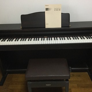 ローランド電子ピアノ　HP２８００（１９９３年製）