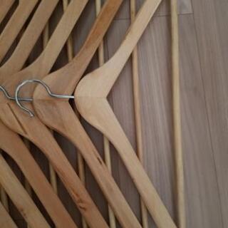 Ikeaイケア木製ハンガー10本 ぎぎ 新御徒町の家具の中古あげます 譲ります ジモティーで不用品の処分