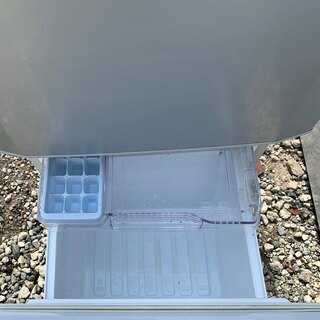 三菱ノンフロン冷凍冷蔵庫　MR-P15T-S　（ｍｍ-06）