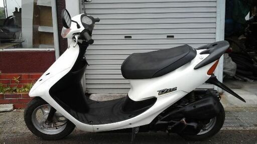 【驚きの値段で】 ライブ ホンダ Dio ❢❢ 2サイクル !! 実動 !! 大人気の白 J アクセサリー