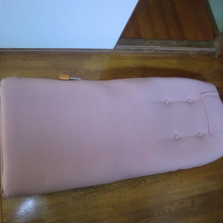 良品　６段リクライニング付き座椅子　ピンク色