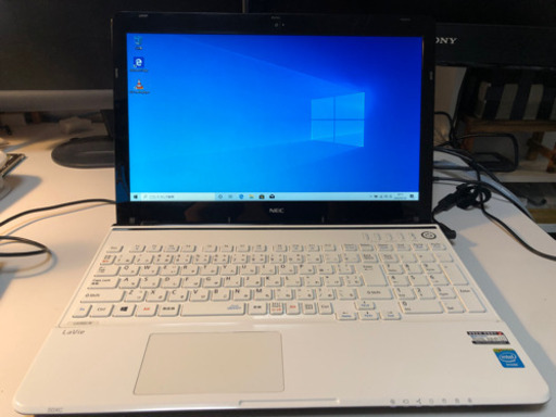 お話中　超美品　NEC Lavie LS150RSW カメラマイク搭載　アダプター付属　新品SSD ノートパソコン