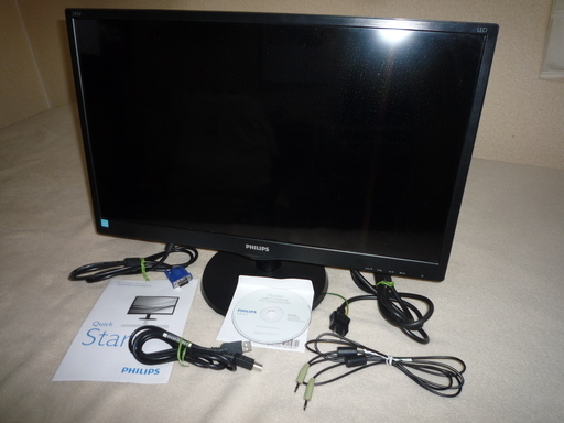 ２３．６インチ フィリップス製デスプレイ www.inversionesczhn.com