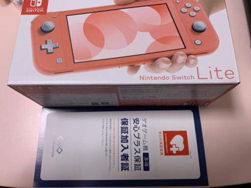 〈取引中〉任天堂Switch light コーラル