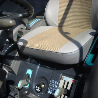 ヤンマートラクターAF270キャビン・エアコン・爪新品・農業機械