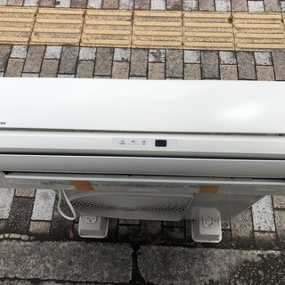 季節、空調家電 ◇商談中です。東芝 ルームエアコン RAS-2212D 主に6畳