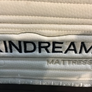 Ashley アシュレイ クイーンベッド