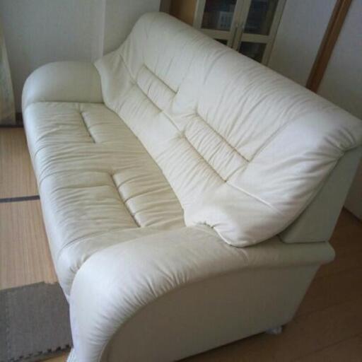 ソファー　アイボリー　綺麗です
