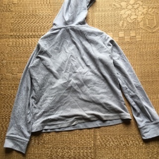 067 薄手パーカーグレー モティー 引越予定 鹿児島のパーカー レディース の中古 古着あげます 譲ります ジモティーで不用品の処分