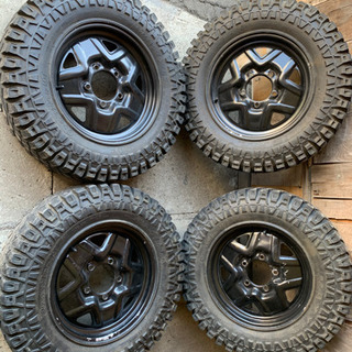 決まりました】ジムニー タイヤホイールセット MAXXIS 車のパーツ