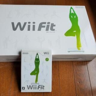 任天堂Wii  Fit  バランスボードとソフトのセット