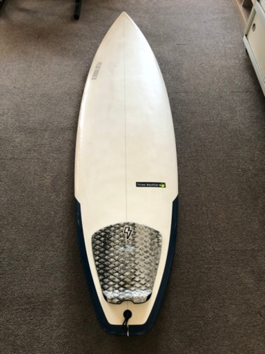 Three Weather サーフボード 6'4” フィン付き Three Weather サーフボード 6'4” フィン付き
