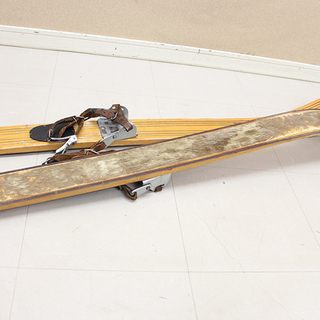 希少 SAPPORO 札幌 秀岳荘 ゾンメルスキー 山スキー 木製スキー アザラシシール 147.5cm(P951wY)