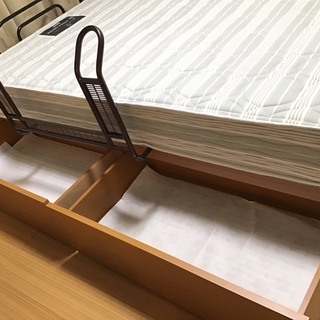 【東池袋手渡し限定，超特価，早い者勝ち】飛鳥ｘシモンズ ベッド マットレス付