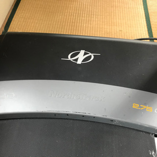 プロ仕様　ランニングマシン　トレッドミル　NordicTrack ノルディックトラック　C800