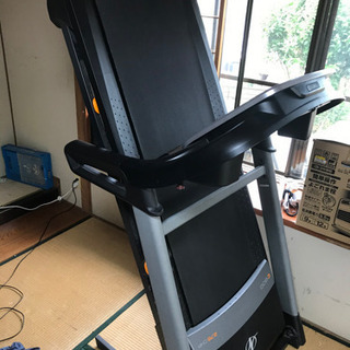 プロ仕様　ランニングマシン　トレッドミル　NordicTrack ノルディックトラック　C800