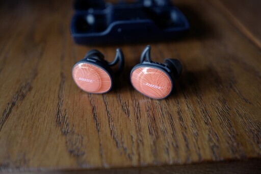 ヘッドフォン BOSE SoundSport Free wireless headphones Orange