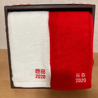 ユニクロ　2020非売品　紅白タオル