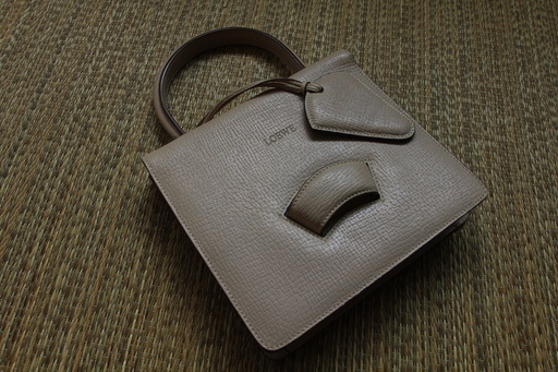 値下げしました】ロエベ レザーハンドバッグ バルセロナ LOEWE 