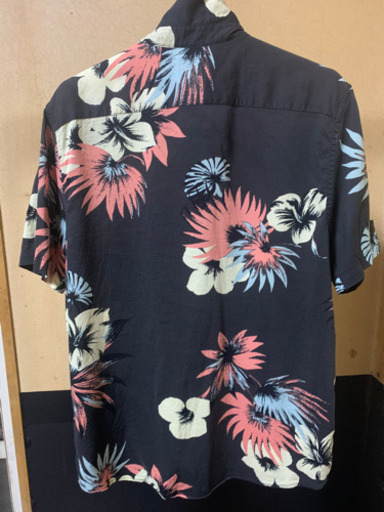夏は一枚はかっこいいアロハシャツきたいですよね ヒロ 鶴ヶ峰の服 ファッションの中古 古着あげます 譲ります ジモティーで不用品の処分 夏は一枚はかっこいいアロハシャツきたいですよね ヒロ 鶴ヶ峰の服 ファッションの中古 古着あげます 譲ります ジモティーで不用品の処分