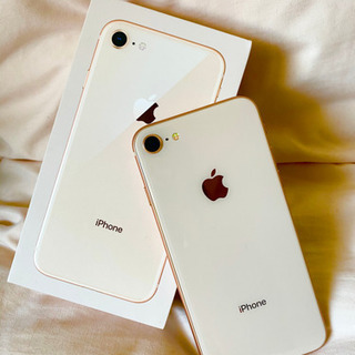 お値下げ・人気機種】iPhone 8 Gold 64GB 手帳型ケース付き