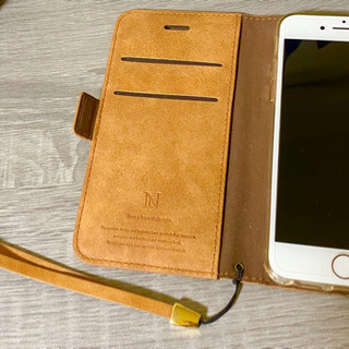 お値下げ・人気機種】iPhone 8 Gold 64GB 手帳型ケース付き