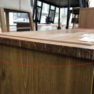 大特価！カントリー調の趣あるキュートなデザインのローチェストです！ 大特価！カントリー調の趣あるキュートなデザインのローチェストです！