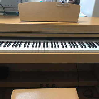 綺麗なお洒落な電子ピアノ(*´∀｀*)