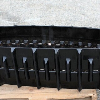 SOLD OUT】使用少！ クボタ コンバイン クローラゴム 1本 360x39x79
