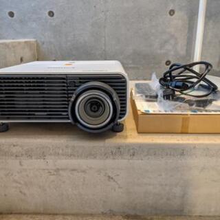 Canon WUX450　キャノン プロジェクター