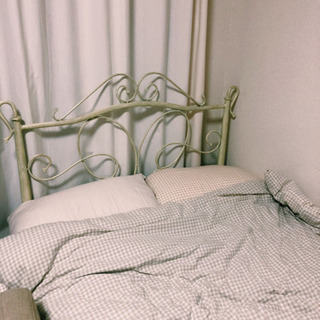 ベッドフレーム　シングルベッド