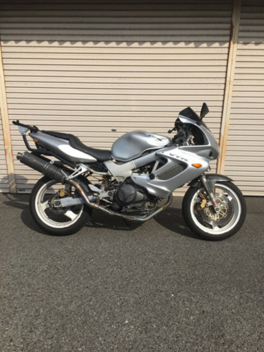 VTR1000F フルエキ付き