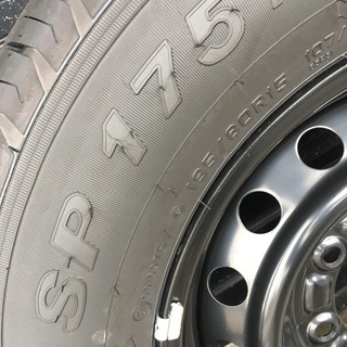 ハイエース純正ホイールタイヤ