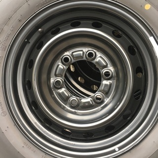 ハイエース純正ホイールタイヤ