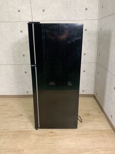 K5*84 Grand-Line 2ドア冷凍冷蔵庫  118L AR-118L02BK 2018年製