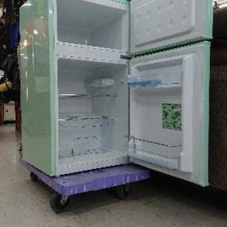 A-Stage 2ドアレトロ冷凍/冷蔵庫 85L 「WRD-2090G」（ライトグリーン