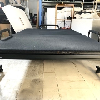 札幌近郊 送料無料 折りたたみベッド 簡易ベッド 【セミダブル・幅約