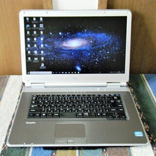 ?15.6型高解像度液晶パネル1920x1080/高性能?Core i5/光速☆彡 