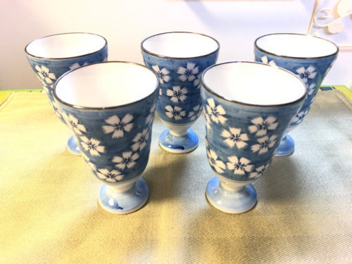 オシャレな桜柄のおちょこ5つ Cherry 池袋の食器 コップ グラス の中古あげます 譲ります ジモティーで不用品の処分