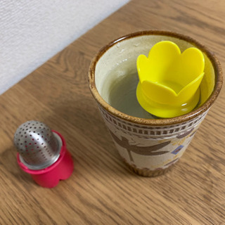 花型の茶こし／IKEA