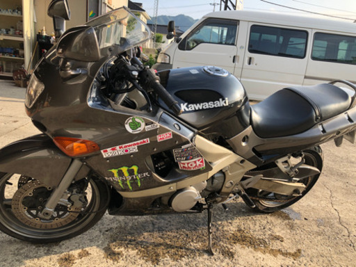 カワサキ ZZR400