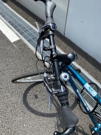 クロスバイク 18段回速