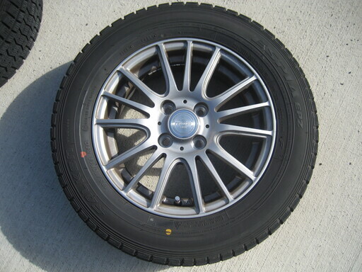 175/70R14スタッドレスタイヤ、ホイールセット(旧シエンタで使用)