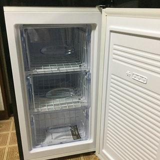 Grand-Line 60L1ドア冷凍庫 レトロデザイン ブラック ARE-F60LB