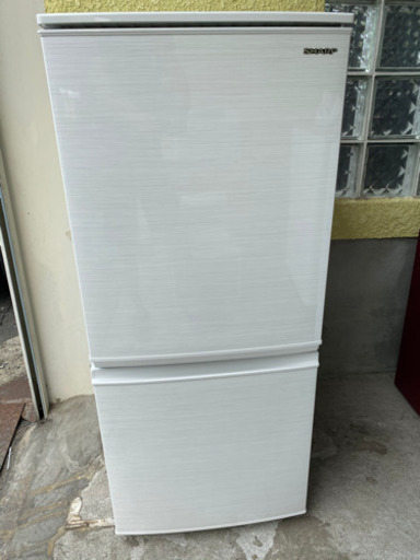 2019年製SHARP 140L2ドア冷蔵庫
