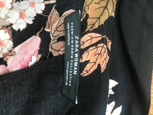 Zara ブラウスワンピース黒花柄 1 000 コッコ 美栄橋のワンピースの中古 古着あげます 譲ります ジモティーで不用品の処分